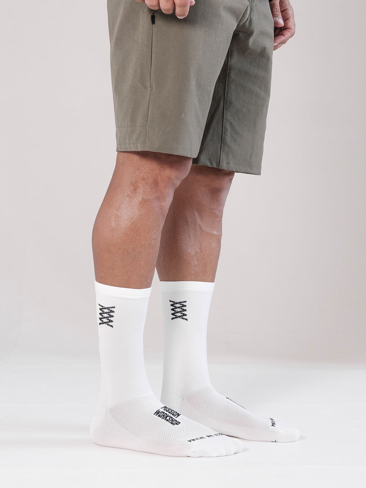 Mission Pro Socks by Mission Workshop - Weerbestendige tassen & technische kleding - San Francisco & Los Angeles - Gemaakt om te weerstaan - Voor altijd gegarandeerd
