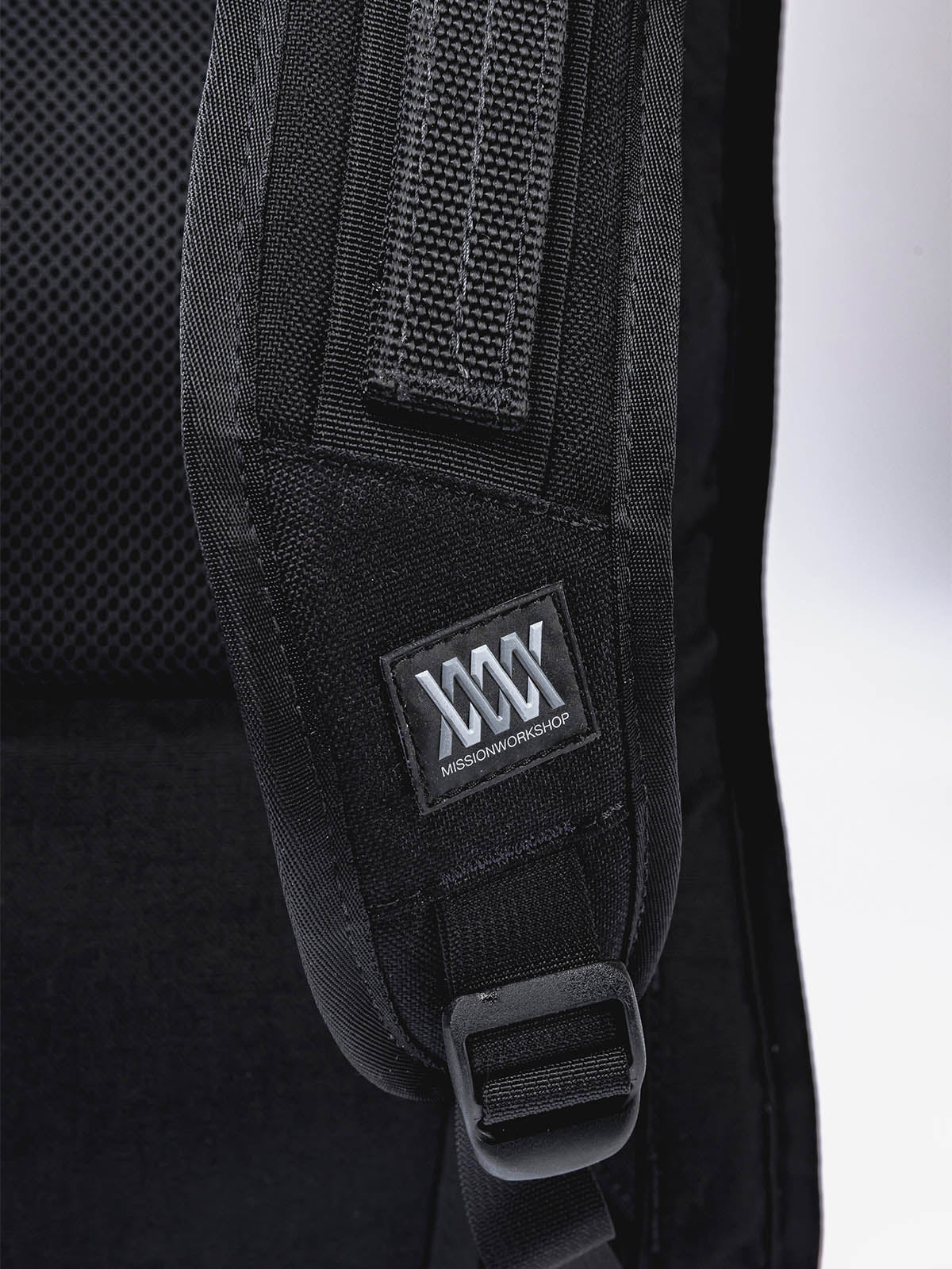 Sanctie : AP by Mission Workshop - Weerbestendige tassen & technische kleding - San Francisco & Los Angeles - Gebouwd om lang mee te gaan - Voor altijd gegarandeerd