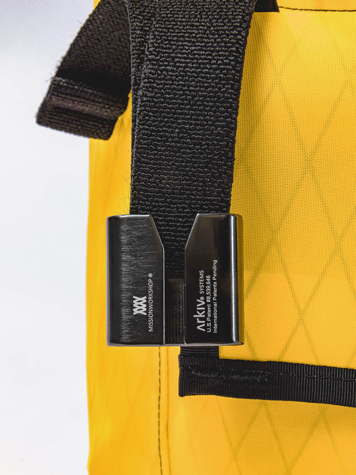 Sanctie : AP by Mission Workshop - Weerbestendige tassen & technische kleding - San Francisco & Los Angeles - Gebouwd om lang mee te gaan - Voor altijd gegarandeerd