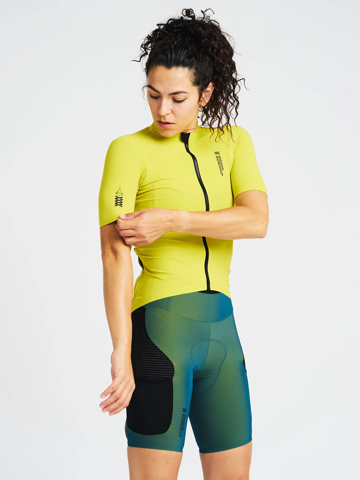 Mission Pro Jersey Women's by Mission Workshop - Weerbestendige tassen & technische kleding - San Francisco & Los Angeles - Gemaakt om te doorstaan - Voor altijd gegarandeerd