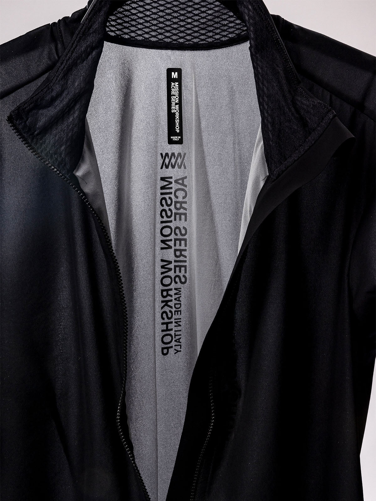 Altosphere Vest van Mission Workshop - Weerbestendige tassen & technische kleding - San Francisco & Los Angeles - Gemaakt om te doorstaan - Voor altijd gegarandeerd