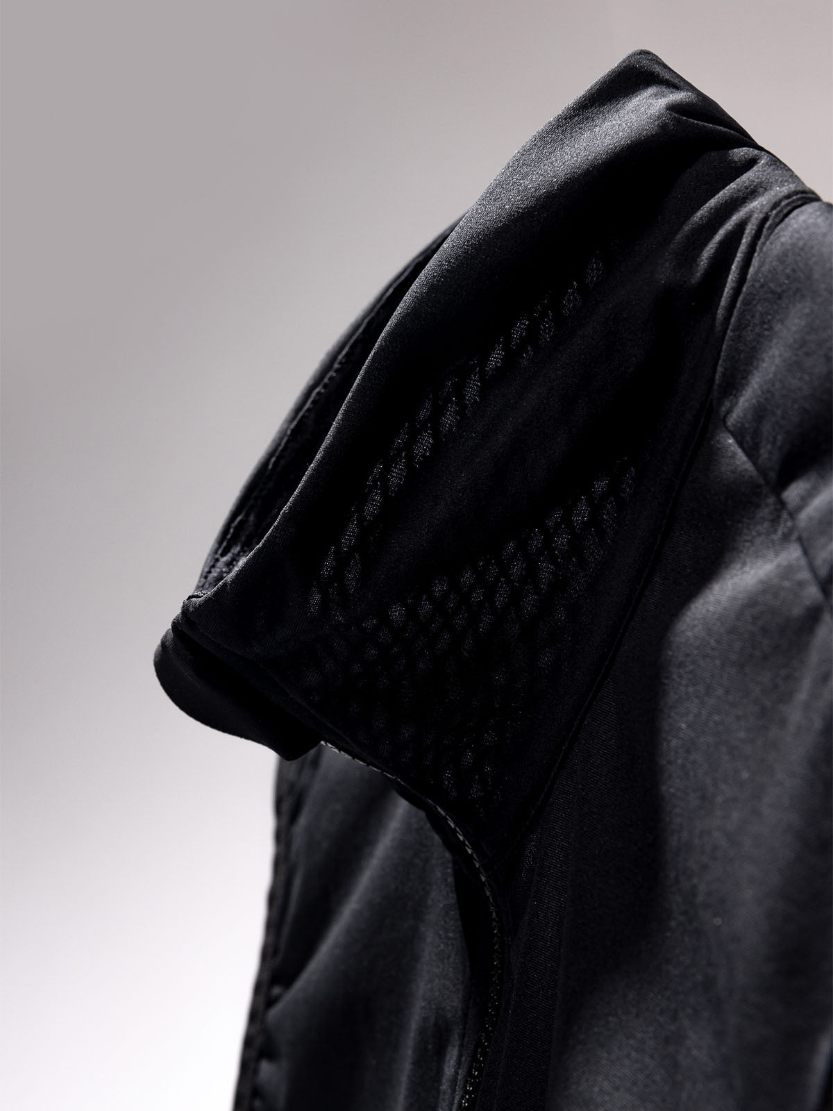Altosphere Vest van Mission Workshop - Weerbestendige tassen & technische kleding - San Francisco & Los Angeles - Gemaakt om te doorstaan - Voor altijd gegarandeerd
