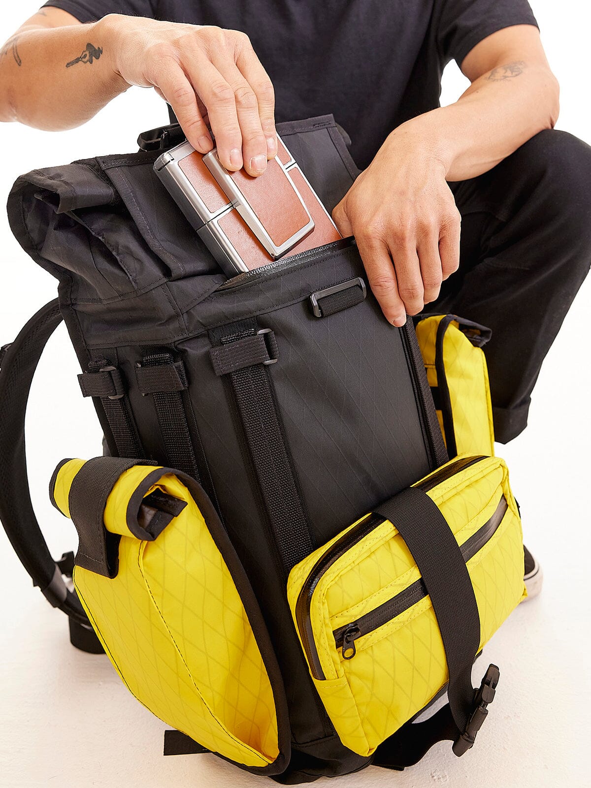 Notch Tech Pouch van Mission Workshop - Weerbestendige tassen & technische kleding - San Francisco & Los Angeles - Gemaakt om te weerstaan - Voor altijd gegarandeerd