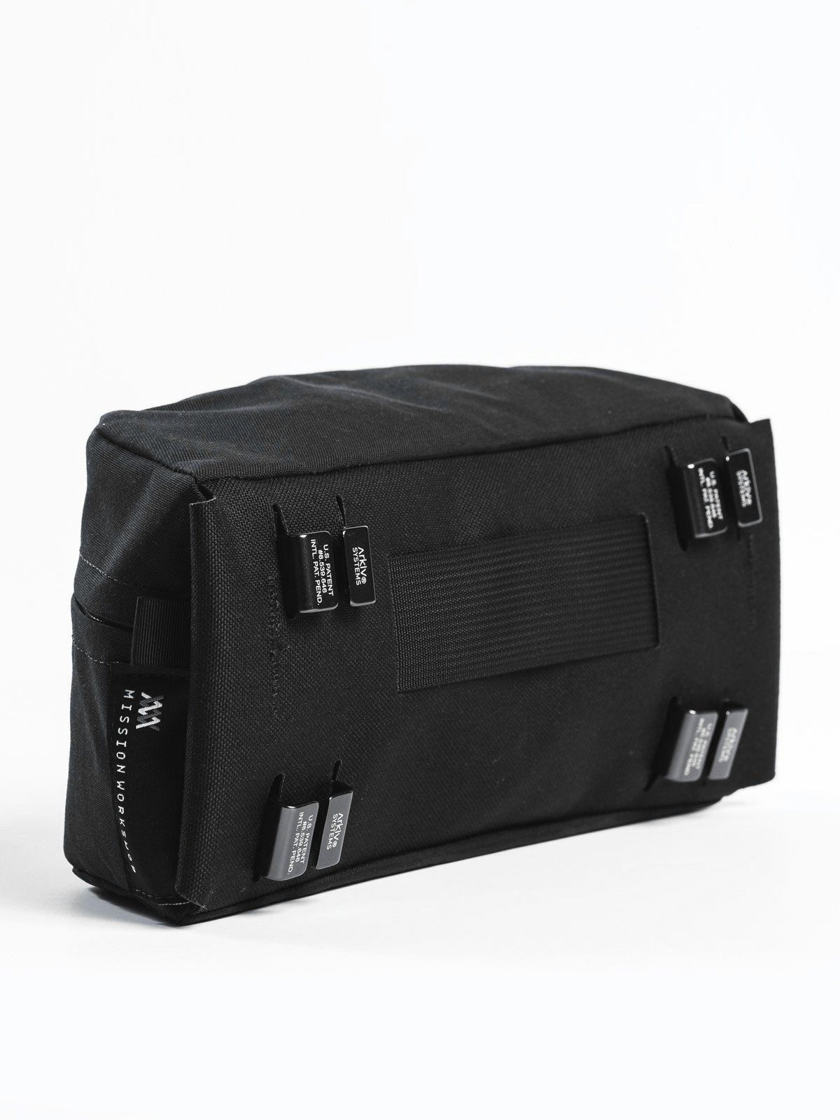 Axis by Mission Workshop - Weerbestendige tassen & technische kleding - San Francisco & Los Angeles - Gemaakt om te weerstaan - Voor altijd gegarandeerd