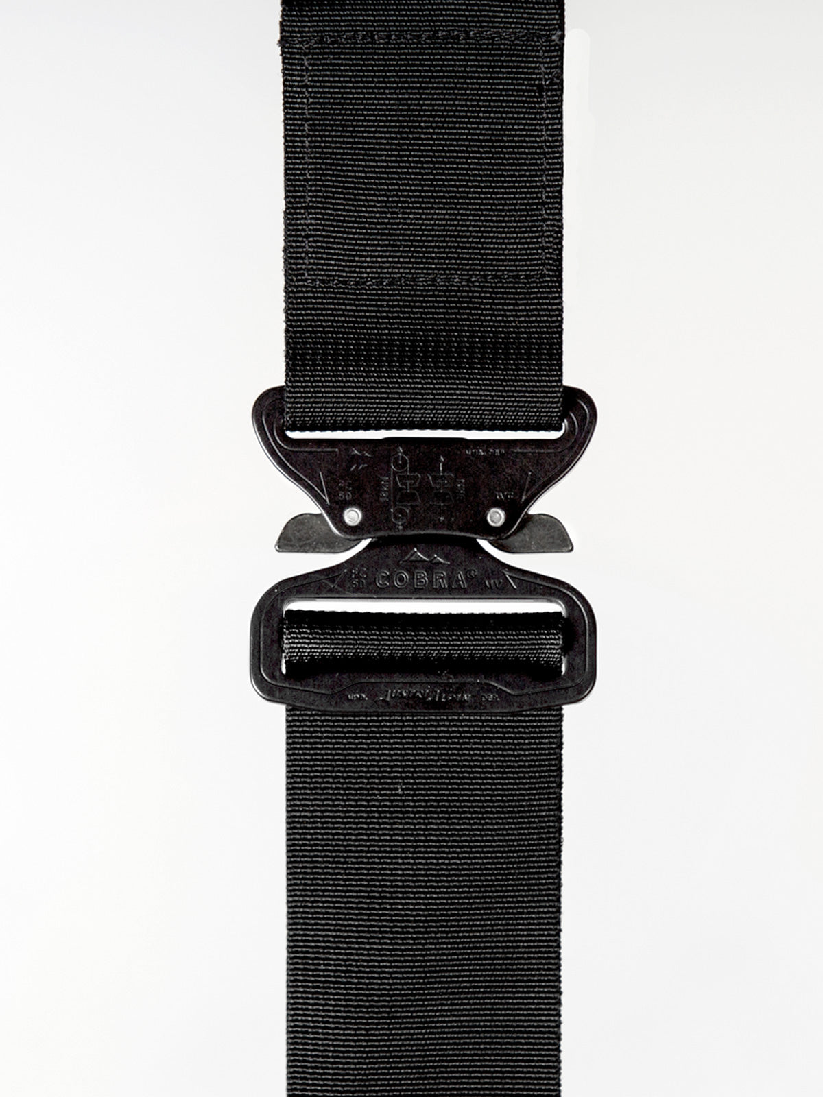 COBRA® Buckle by Mission Workshop - Weerbestendige tassen & technische kleding - San Francisco & Los Angeles - Gebouwd om lang mee te gaan - Voor altijd gegarandeerd