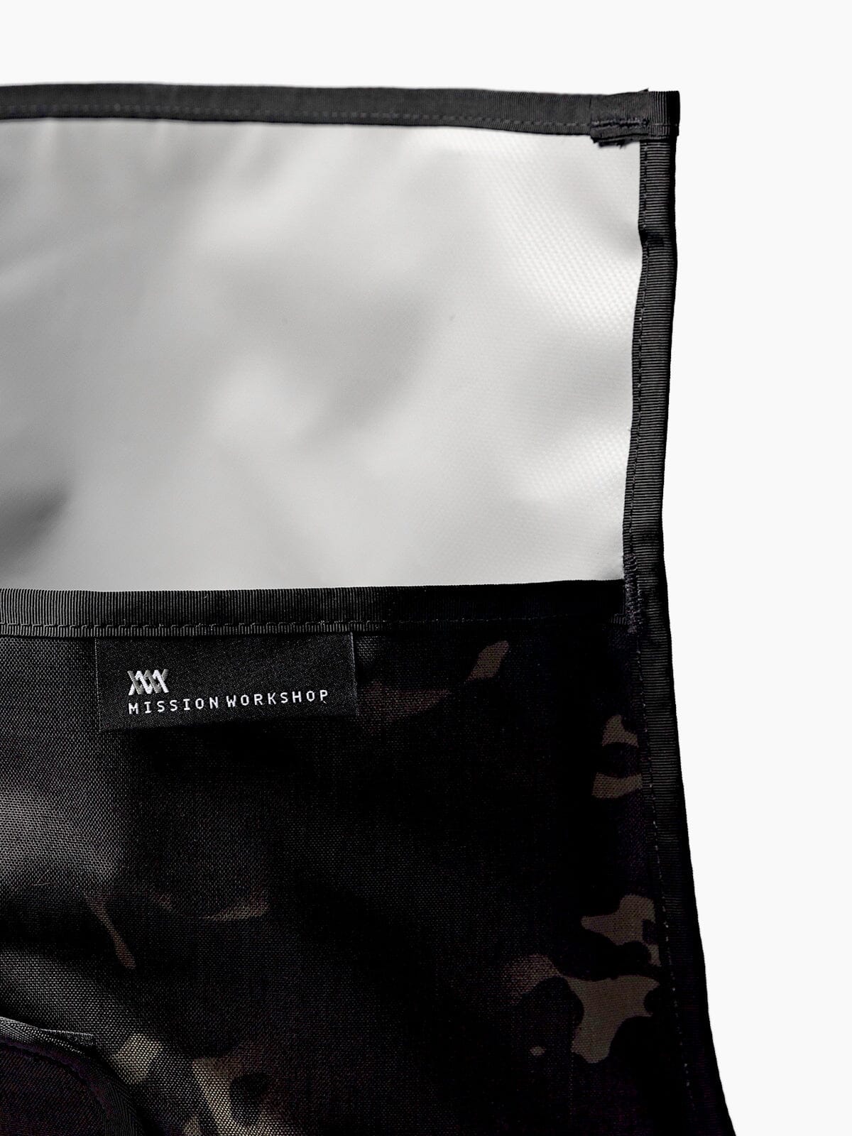 Shed : AP by Mission Workshop - Weerbestendige tassen & technische kleding - San Francisco & Los Angeles - Gebouwd om te weerstaan - Voor altijd gegarandeerd