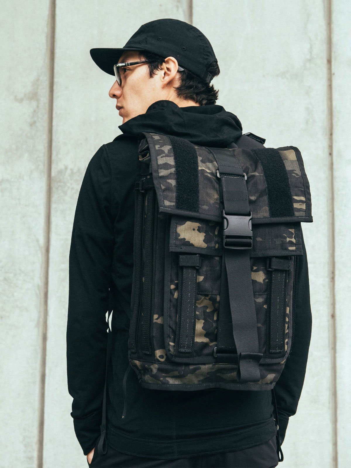 Arkiv Folio by Mission Workshop - Weersbestendige tassen & technische kleding - San Francisco & Los Angeles - Gemaakt om lang mee te gaan - Voor altijd gegarandeerd