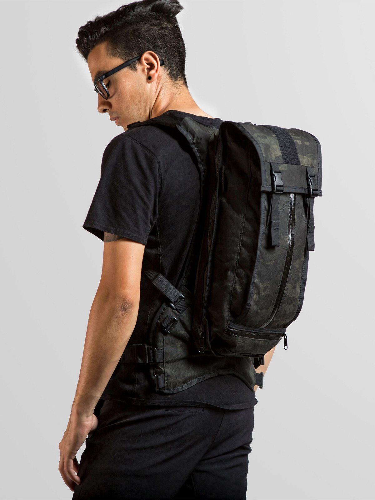 Hauser 14L by Mission Workshop - Weerbestendige tassen & technische kleding - San Francisco & Los Angeles - Gemaakt om te weerstaan - Voor altijd gegarandeerd