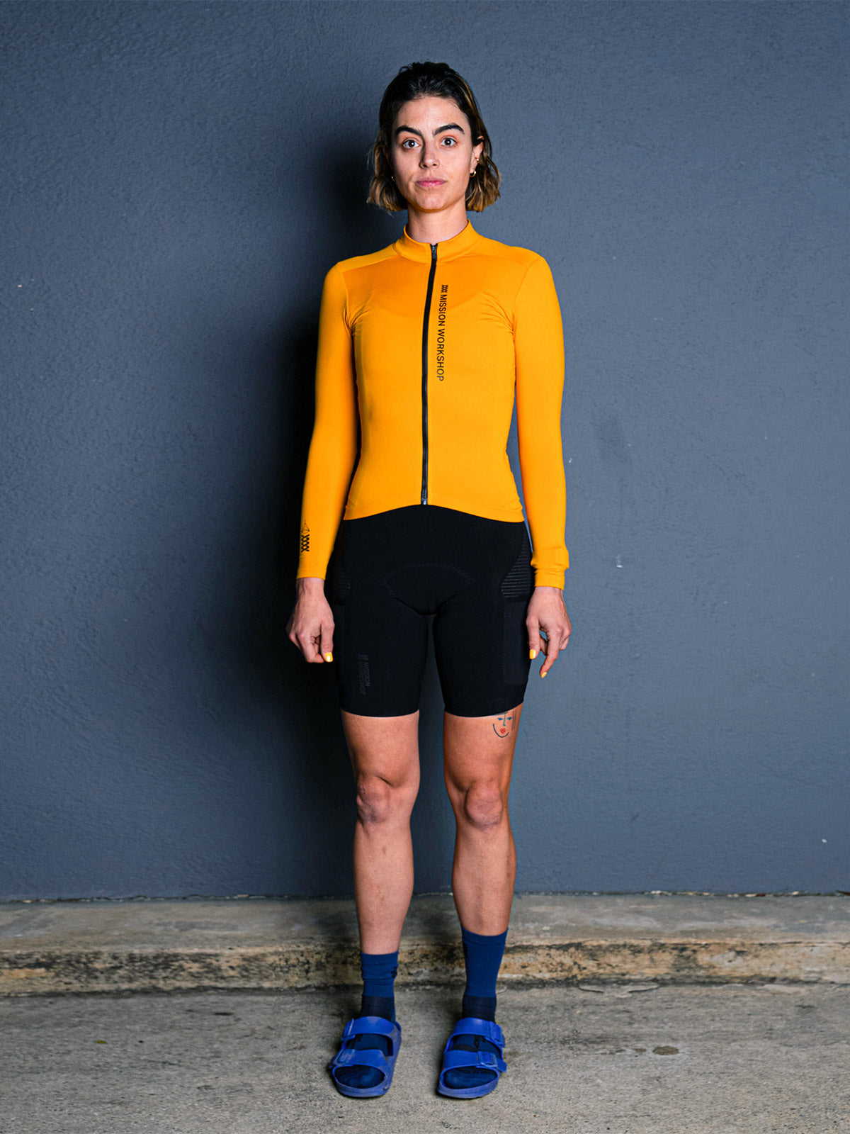 Mission Pro Jersey : LS Women's by Mission Workshop - Weerbestendige tassen & technische kleding - San Francisco & Los Angeles - Gemaakt om te verdragen - Voor altijd gegarandeerd