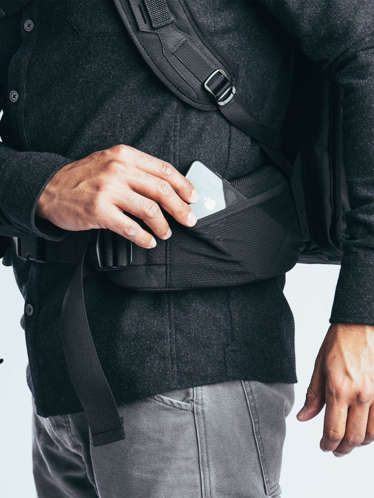 Radian by Mission Workshop - Weerbestendige tassen & technische kleding - San Francisco & Los Angeles - Gebouwd om te weerstaan - Voor altijd gegarandeerd