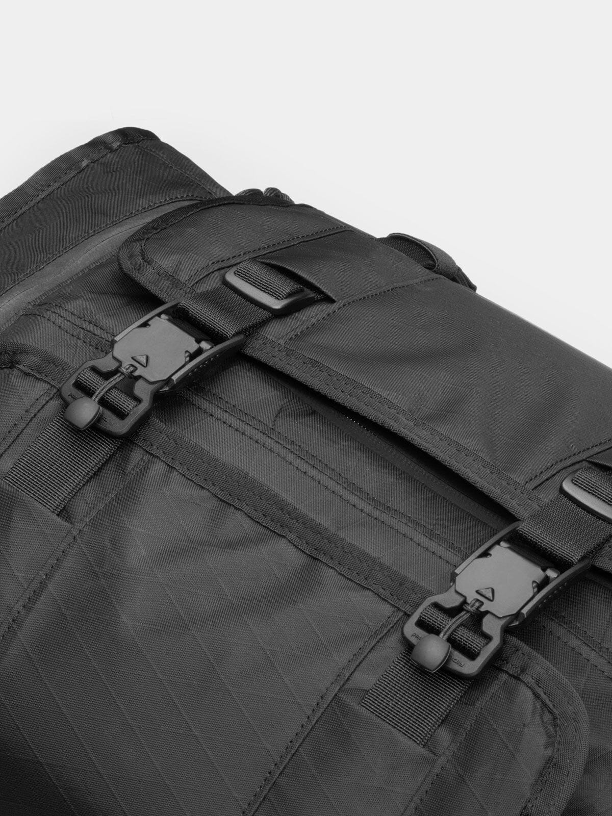 Rhake by Mission Workshop - Weerbestendige tassen & technische kleding - San Francisco & Los Angeles - Gemaakt om te weerstaan - Voor altijd gegarandeerd