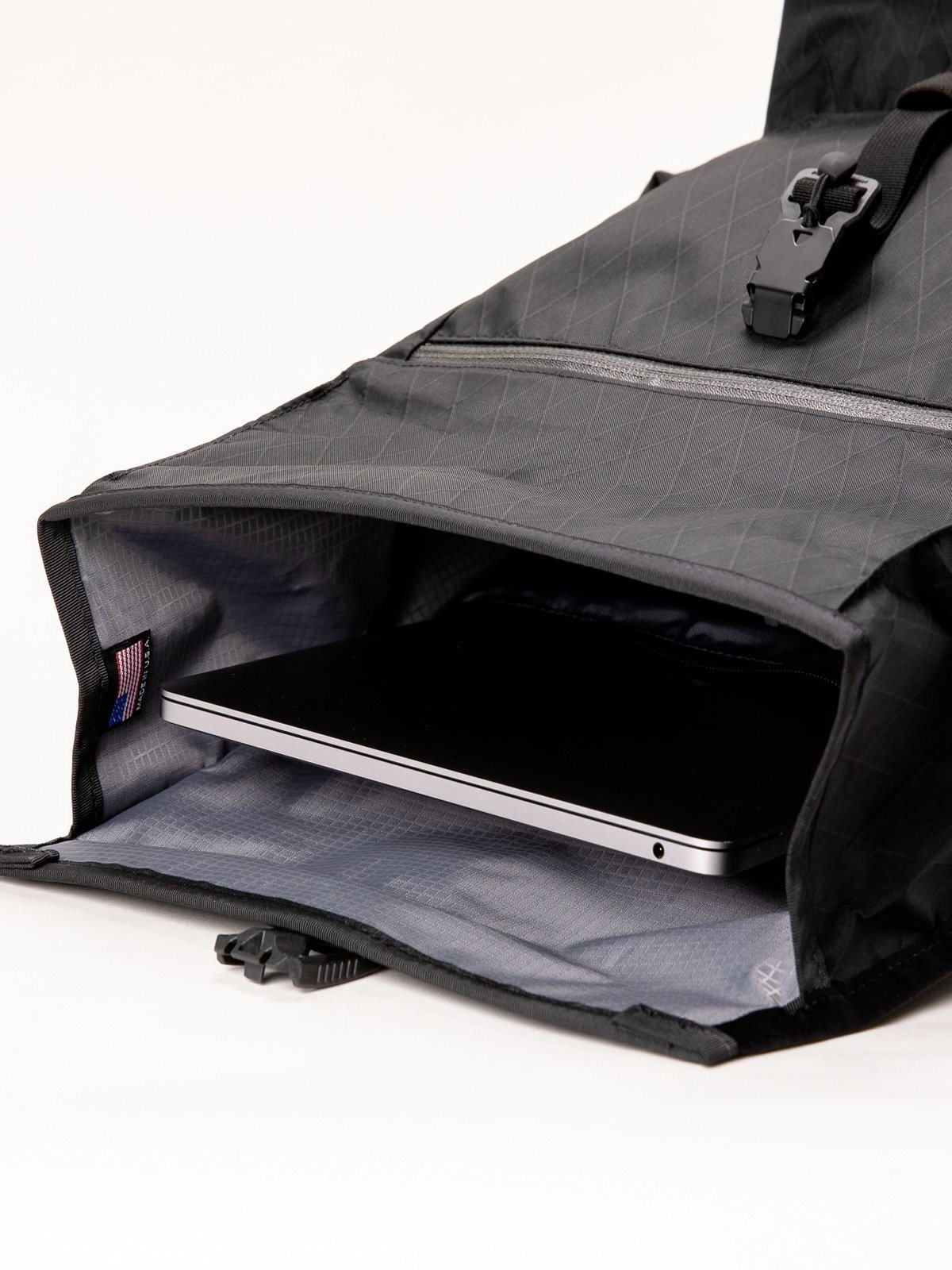 Speedwell by Mission Workshop - Weersbestendige tassen & technische kleding - San Francisco & Los Angeles - Gemaakt om lang mee te gaan - Voor altijd gegarandeerd