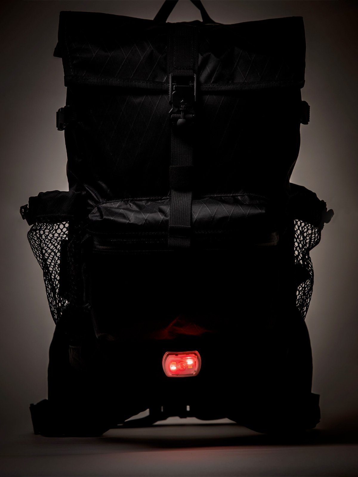 Speedwell by Mission Workshop - Weersbestendige tassen & technische kleding - San Francisco & Los Angeles - Gemaakt om lang mee te gaan - Voor altijd gegarandeerd