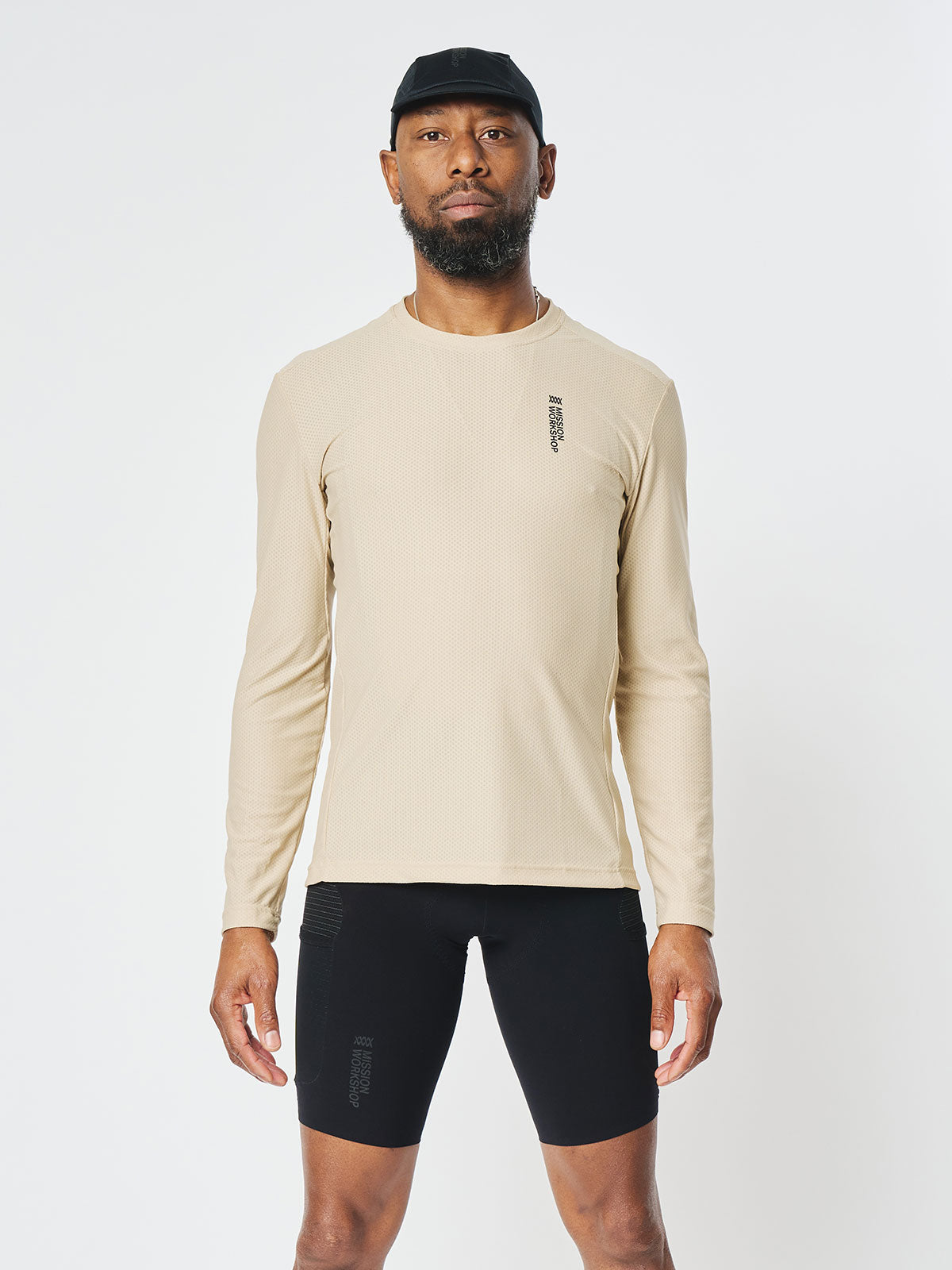 Mission Pro Tech Tee : LS Heren by Mission Workshop - Weerbestendige tassen & technische kleding - San Francisco & Los Angeles - Gemaakt om te verdragen - Voor altijd gegarandeerd