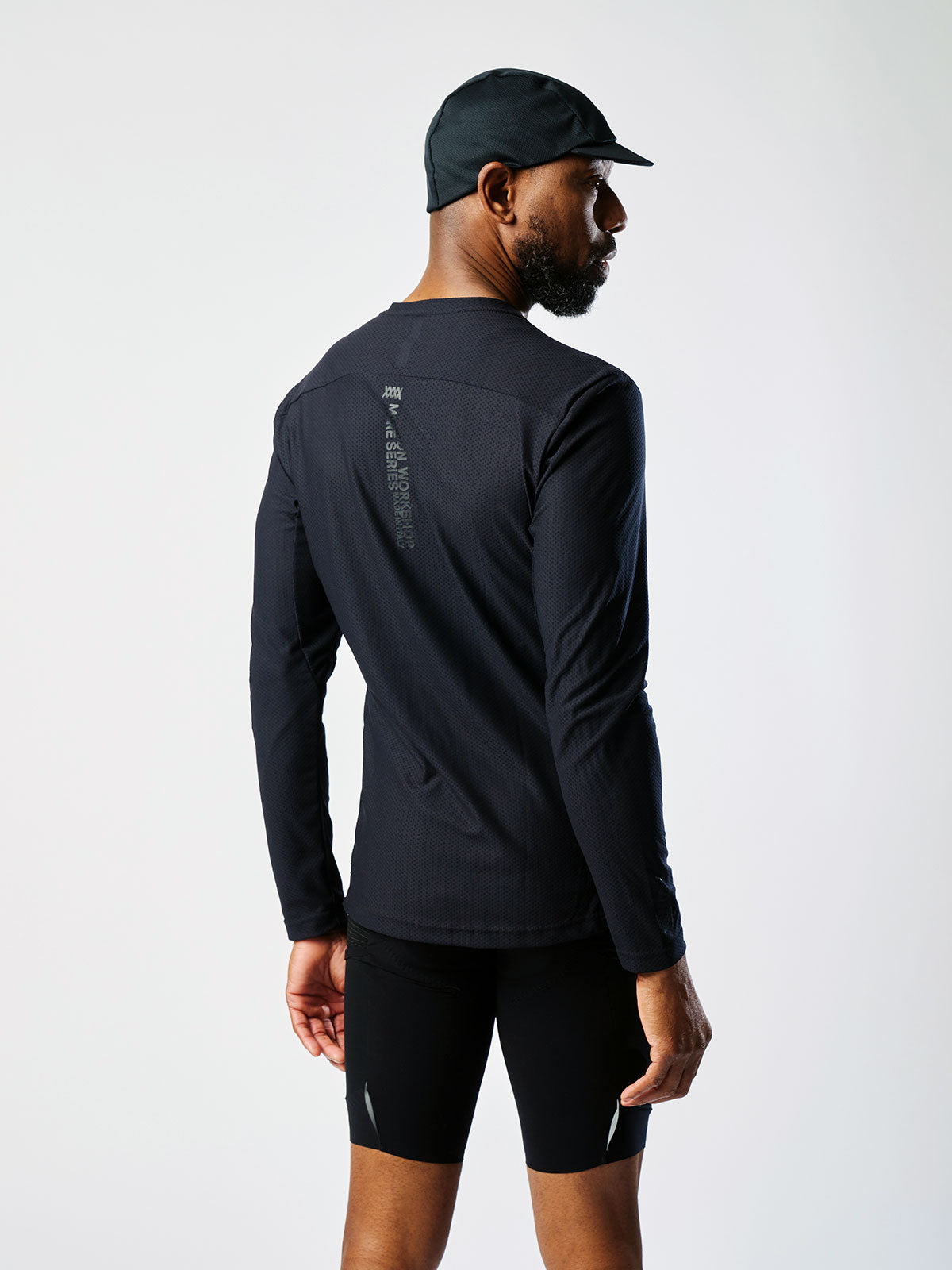 Mission Pro Tech Tee : LS Heren by Mission Workshop - Weerbestendige tassen & technische kleding - San Francisco & Los Angeles - Gemaakt om te verdragen - Voor altijd gegarandeerd