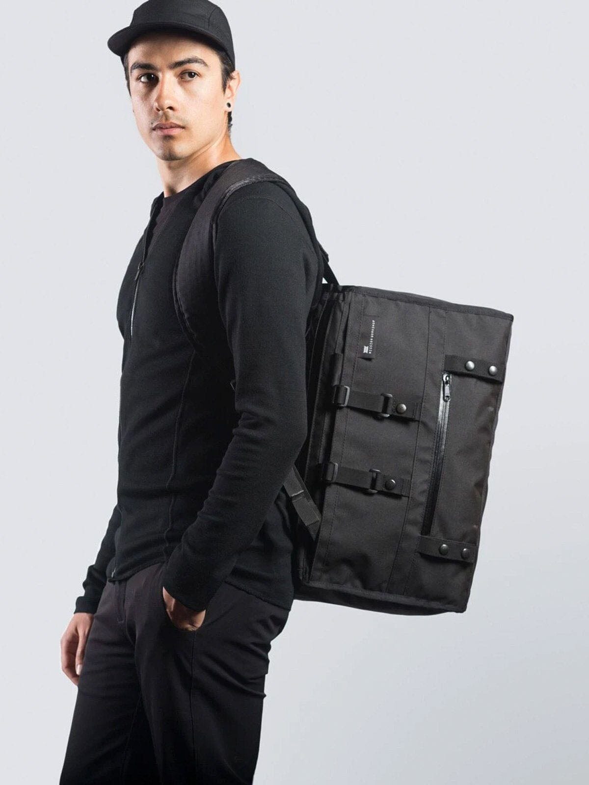 Doorvoer : Duffle by Mission Workshop - Weerbestendige tassen & technische kleding - San Francisco & Los Angeles - Gebouwd om te weerstaan - Voor altijd gegarandeerd