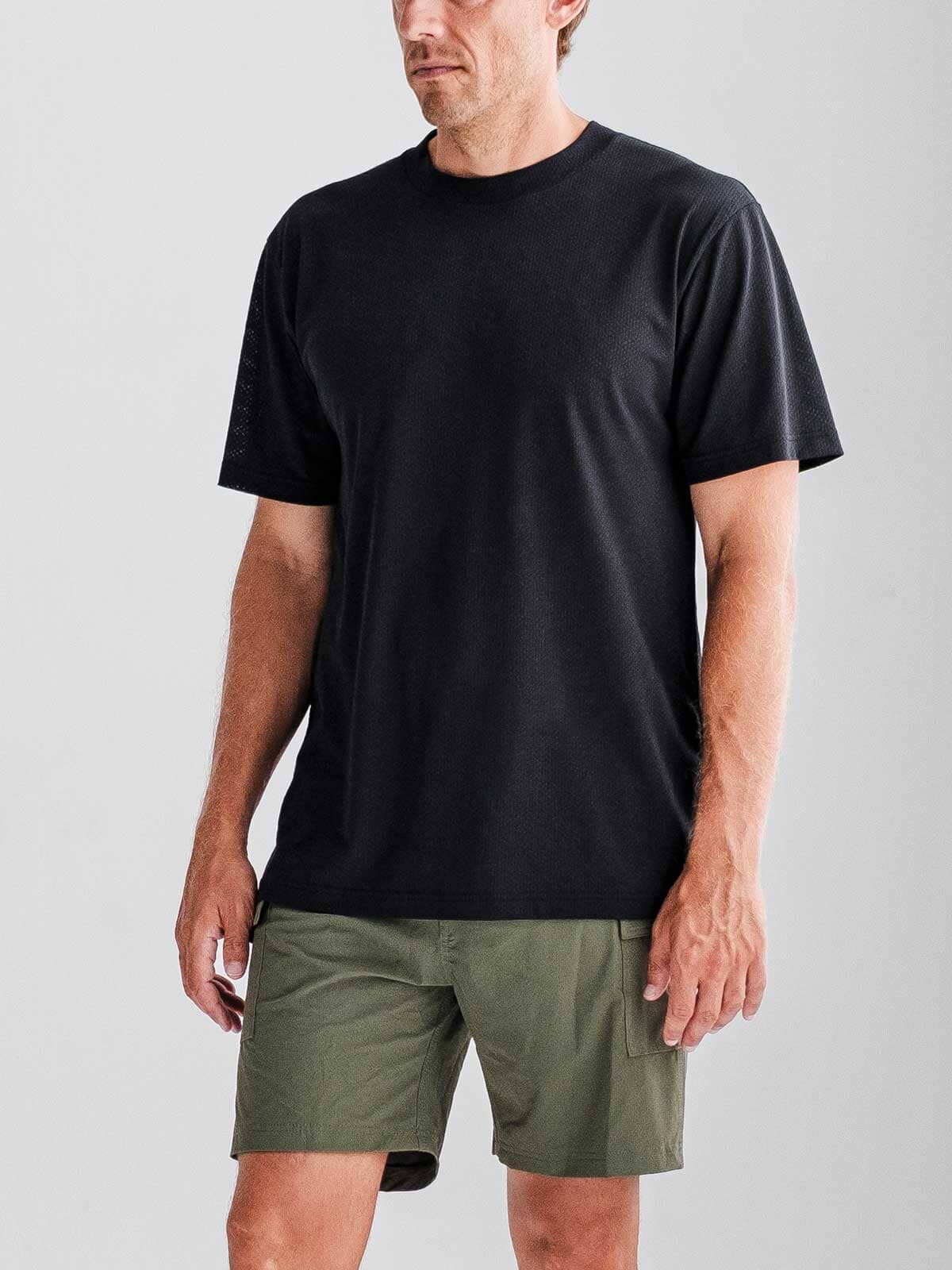 Mission Tee : Quick Dry by Mission Workshop - Weerbestendige tassen & technische kleding - San Francisco & Los Angeles - Gebouwd om te verdragen - Voor altijd gegarandeerd