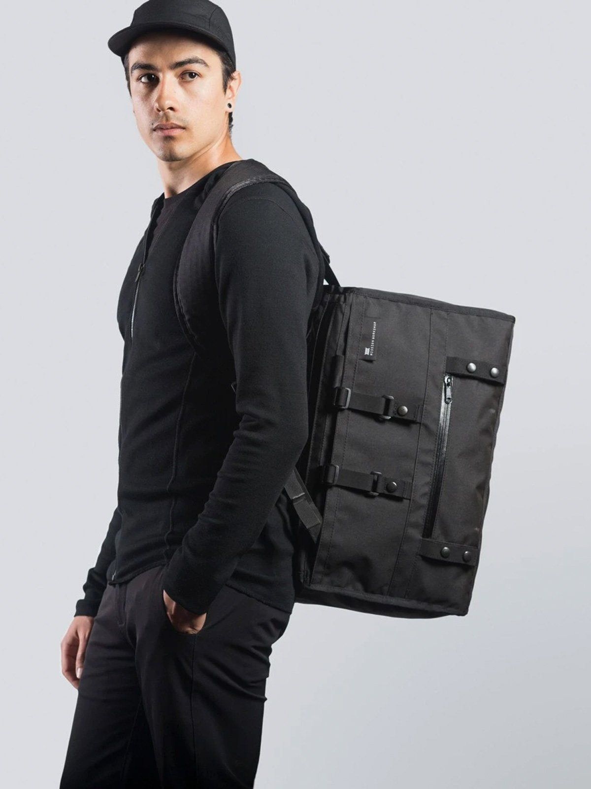 Doorvoer : Duffle Backpack Harness by Mission Workshop - Weerbestendige tassen & technische kleding - San Francisco & Los Angeles - Gebouwd om te verdragen - Voor altijd gegarandeerd